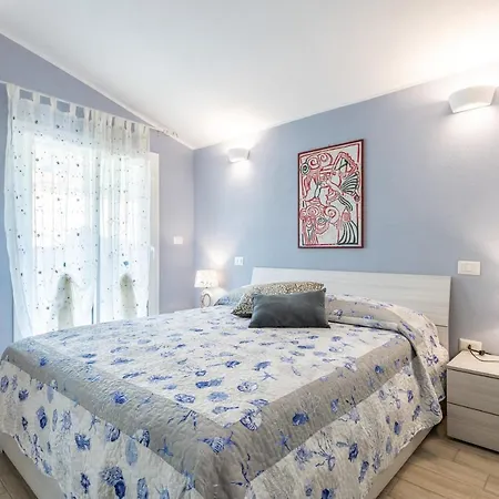 Ibiscus Rosa 2 Holiday home Marongiu